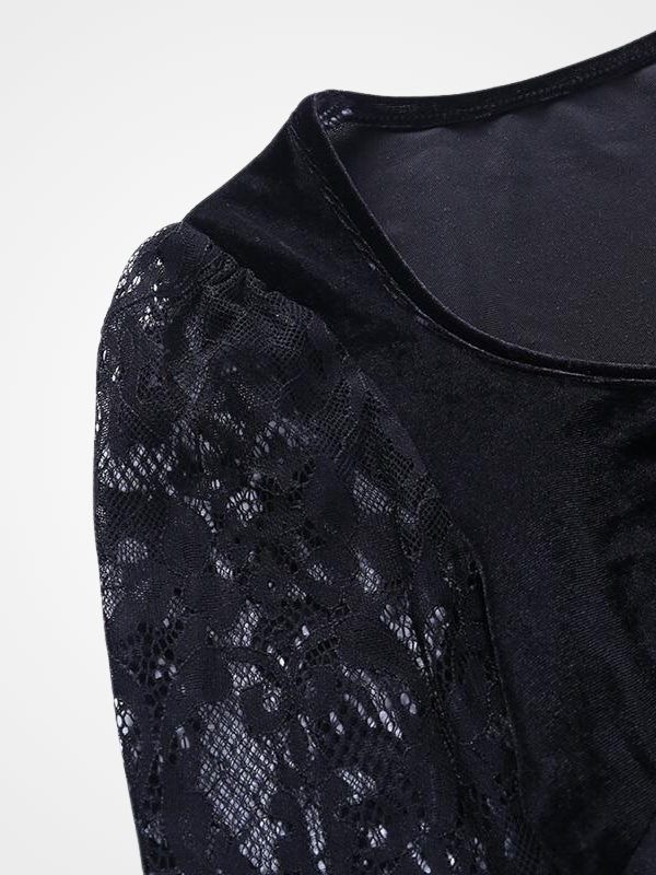 Gothic Lace Flare Sleeve Crop Top - ovniki
