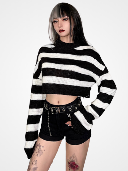 Women Cool Fashion Striped Pattern Short Sweaters - ovniki