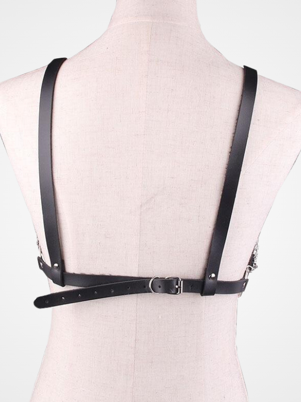 How To Wear A Leather Harness, Whether You're Going For Edgy Or