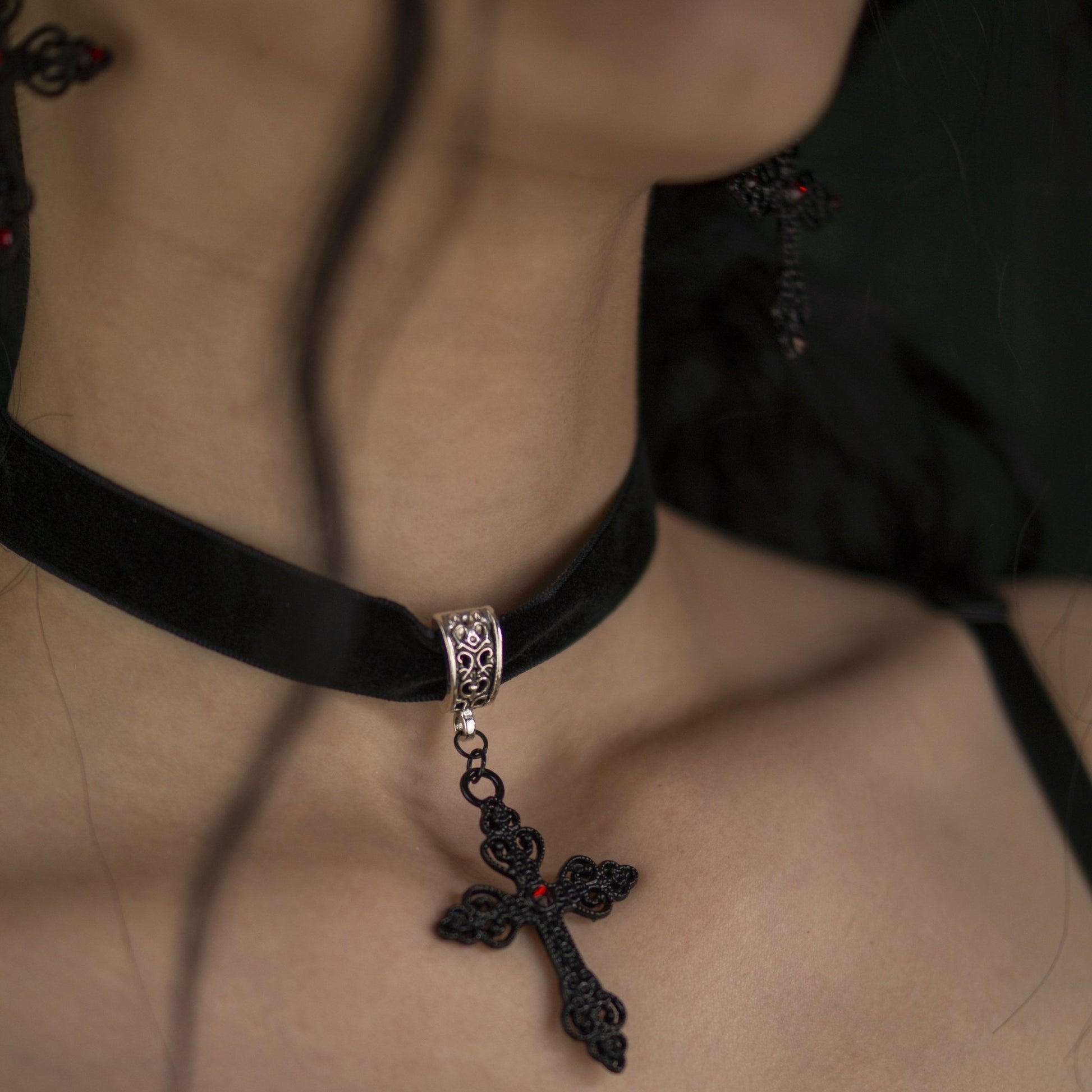 Choker Gothross - Ovniki
