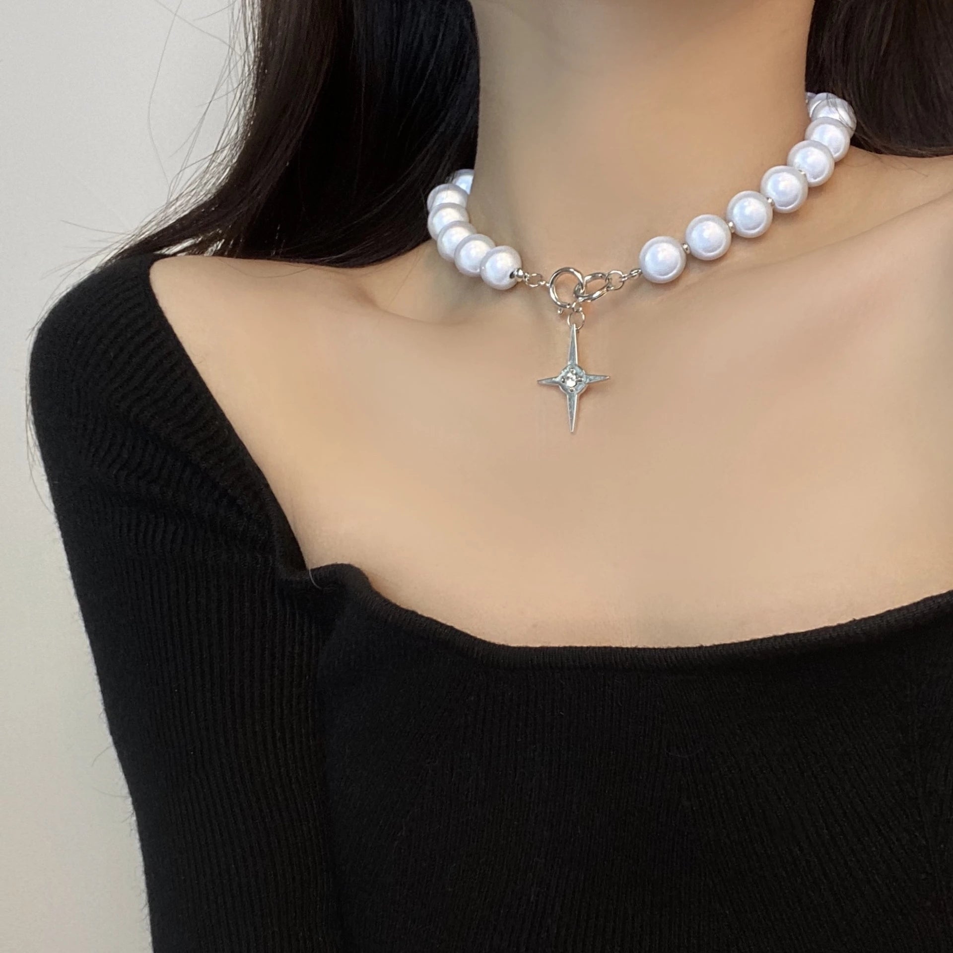 Luminous Beads Pearl Choker - Ovniki